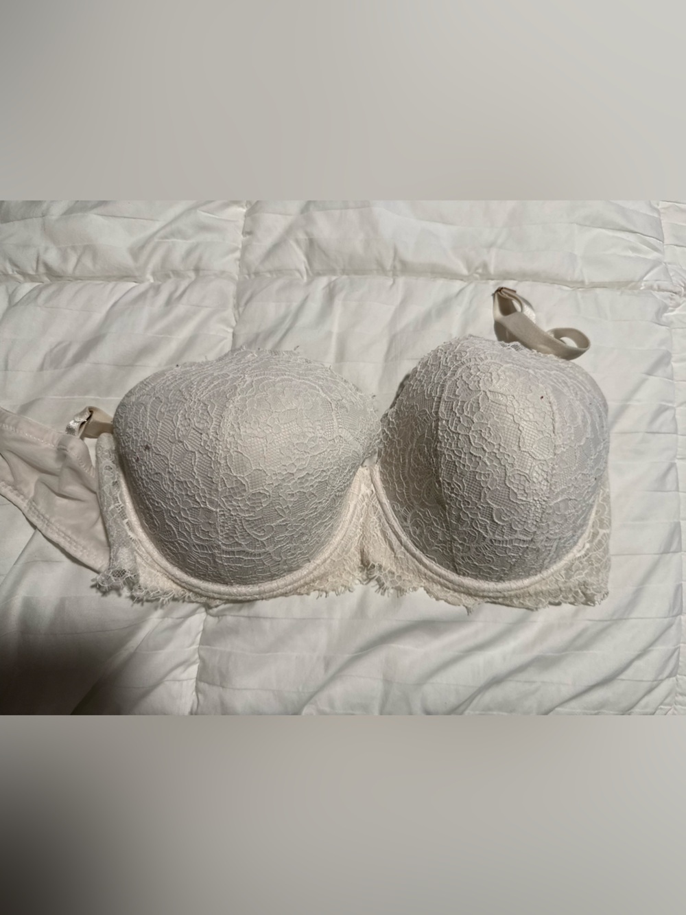 Cream lace bra